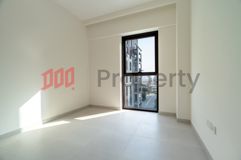 Gorgeous Luxury Building in the Heart of Creek